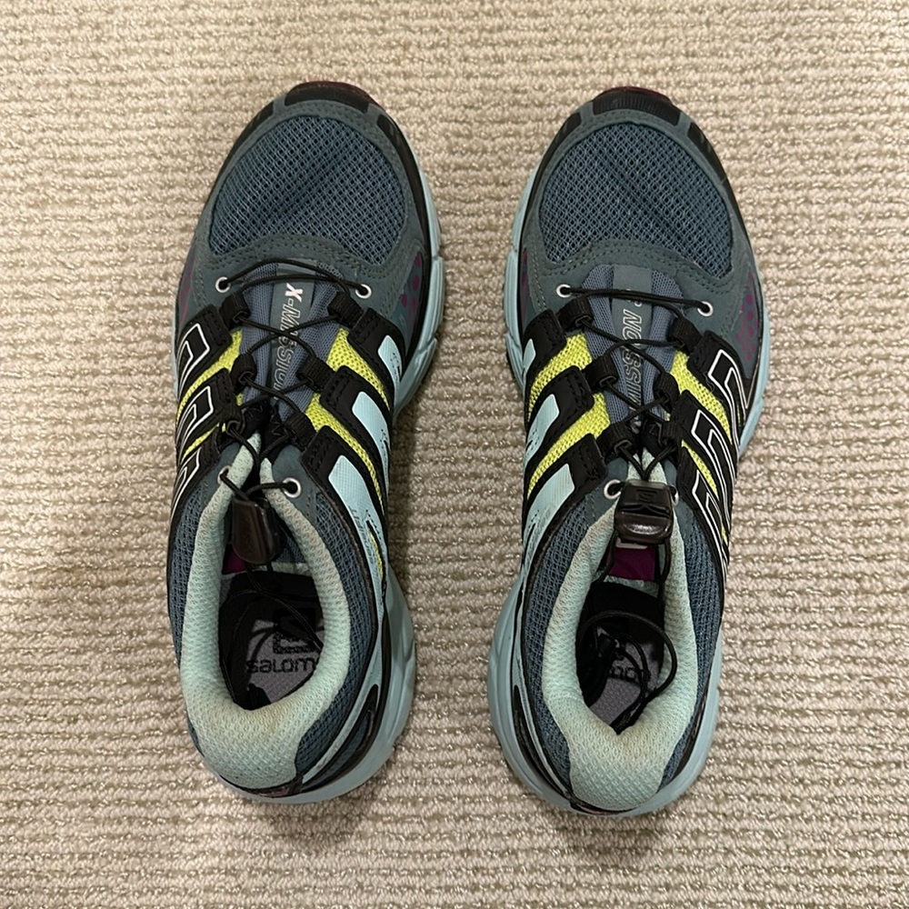 Salomon Hiking/Running Shoe - Size 6